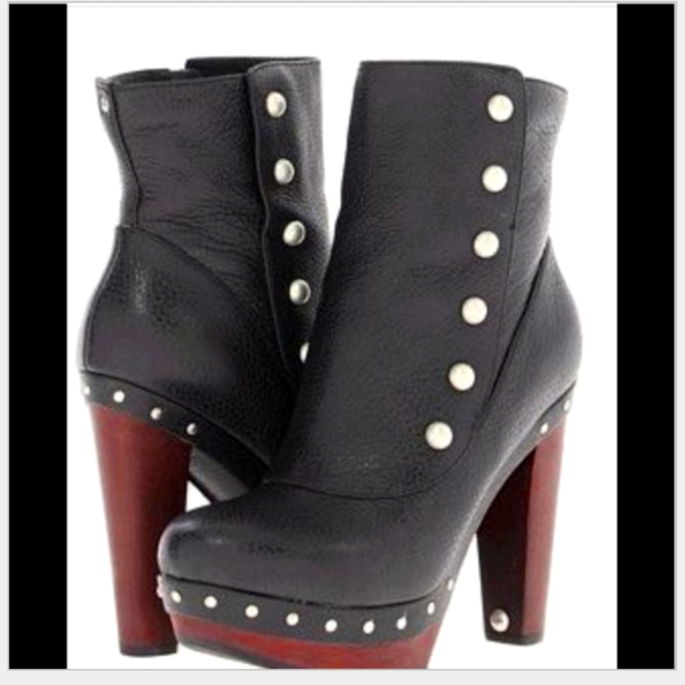 UGG COSIMA BOOT